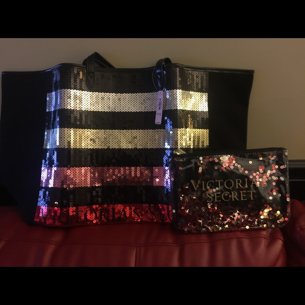 NWT VS BAG w/Added make up bag/clutch!